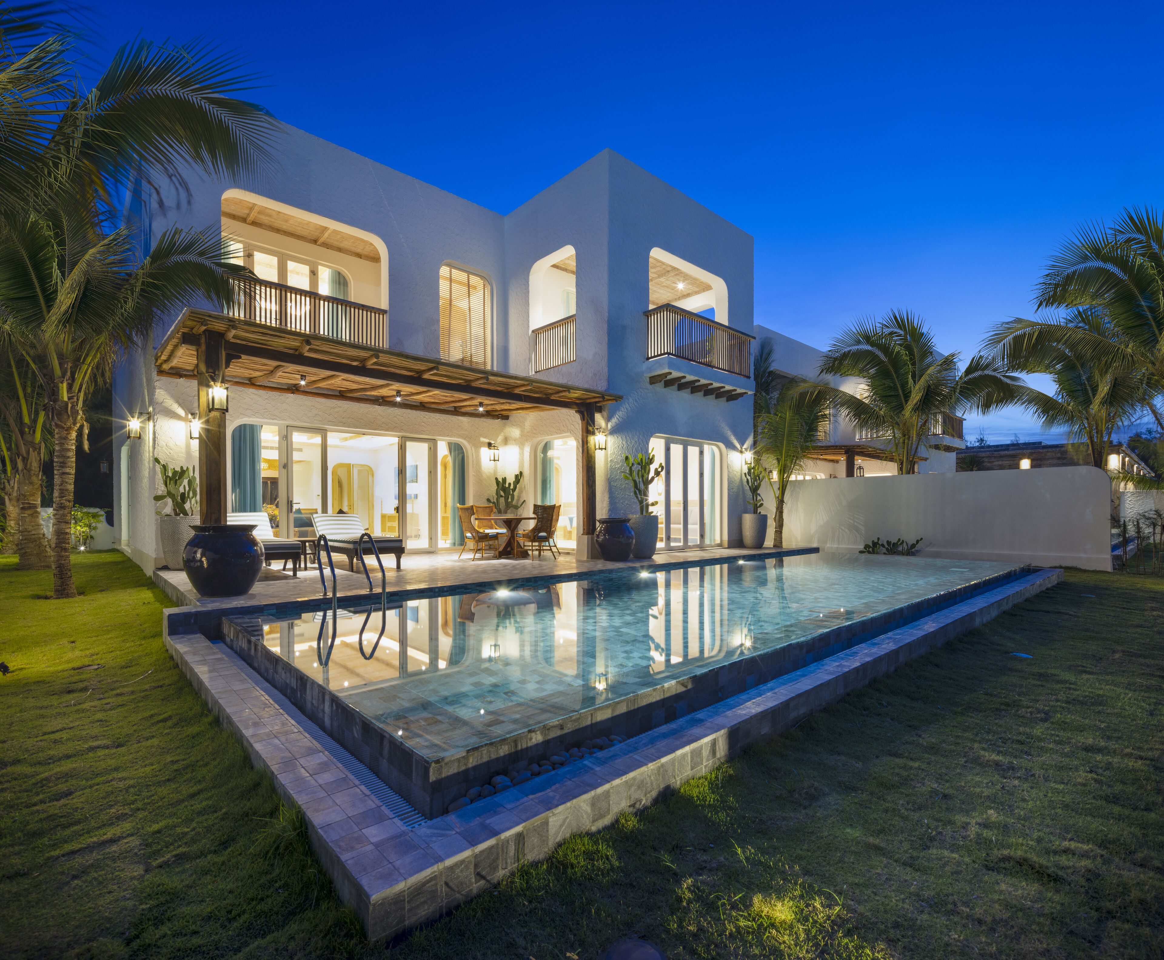 Villa, 3 habitaciones, piscina privada, vistas al mar | Zona de estar | Televisión LCD de 59 pulgadas con canales por cable, una televisión