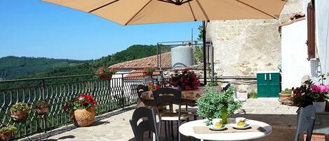 House, 1 Bedroom, Valley View | Terrace/patio