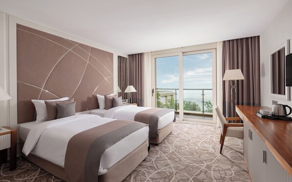 Kahden hengen superior-huone (kaksi sänkyä), lisärakennuksessa | 1 makuuhuone, minibaari, tallelokero huoneessa, työpöytä