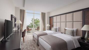 1 soverom, minibar, safe på rommet og skrivebord