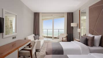 Superior Double or Twin Room, Mountain View | 1 bedroom, minibar, in-room safe, desk