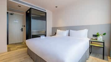 Exclusive Double Room | Minibar, in-room safe, desk, blackout curtains