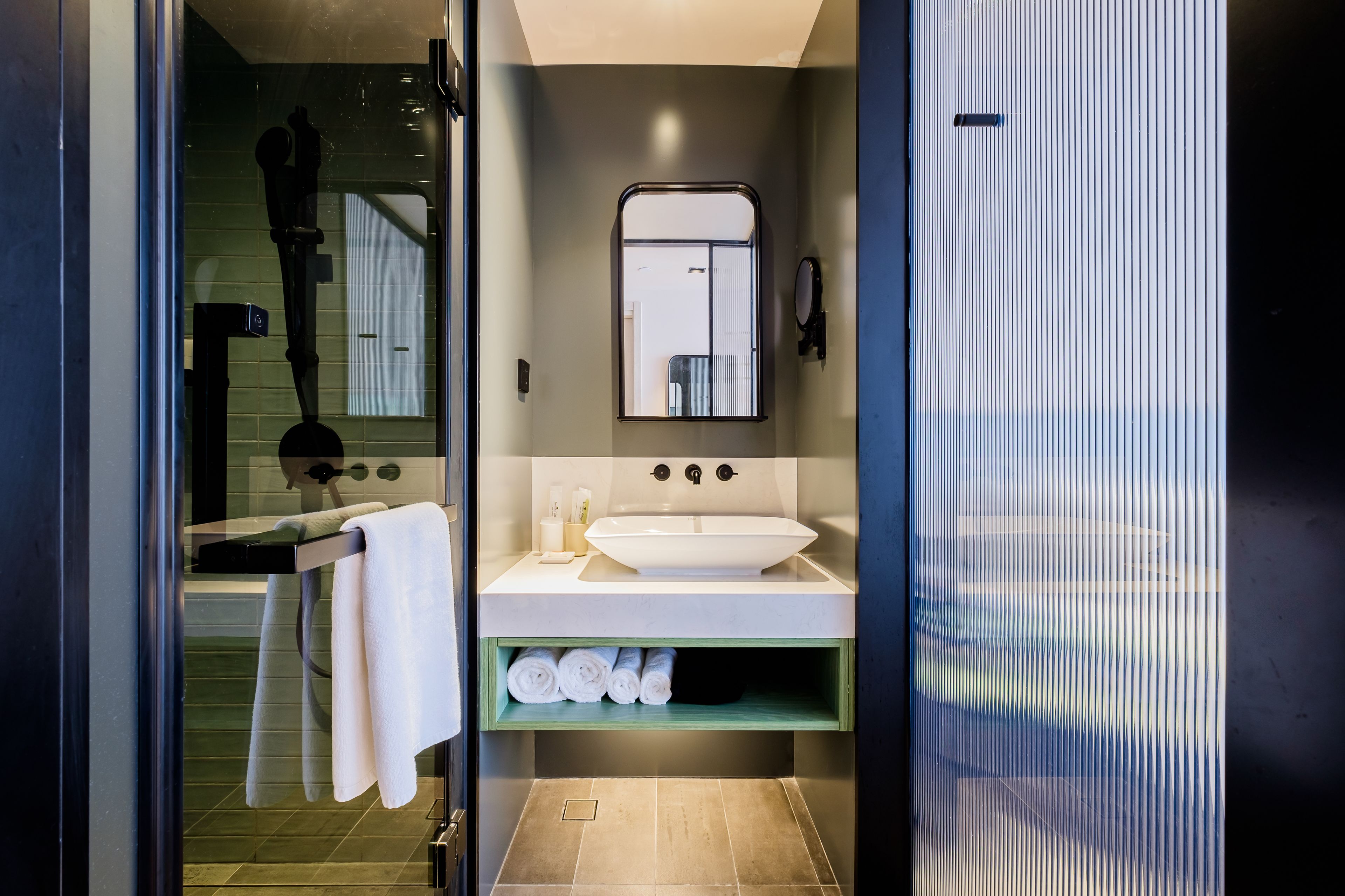 exclusive double room | bathroom | free toiletries, hair dryer, slippers, towels
