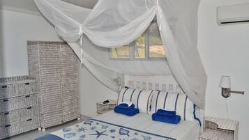1 bedroom, desk, free wired internet, bed sheets
