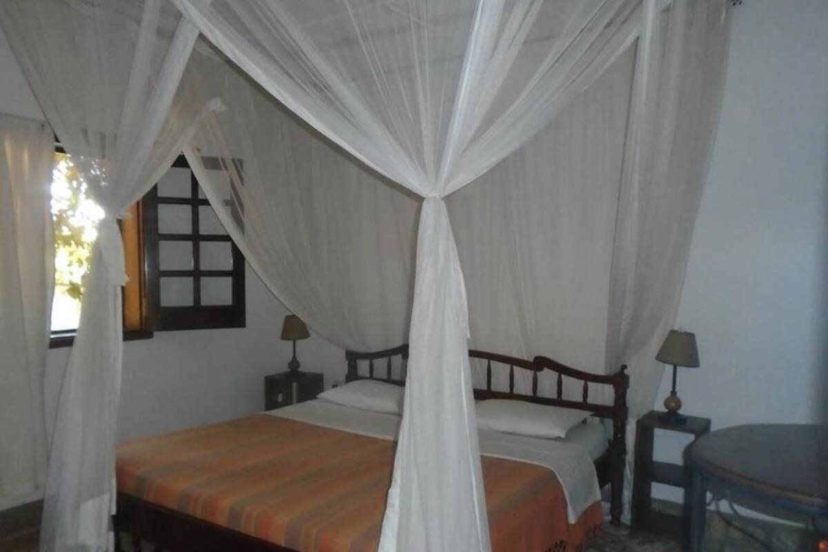 Desk, rollaway beds, free WiFi, bed sheets