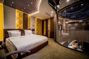 Ropa de cama de alta calidad y minibar 