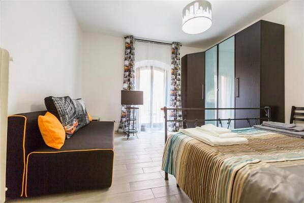 Apartment, 2 Schlafzimmer | 2 Schlafzimmer, individuell dekoriert, individuell eingerichtet