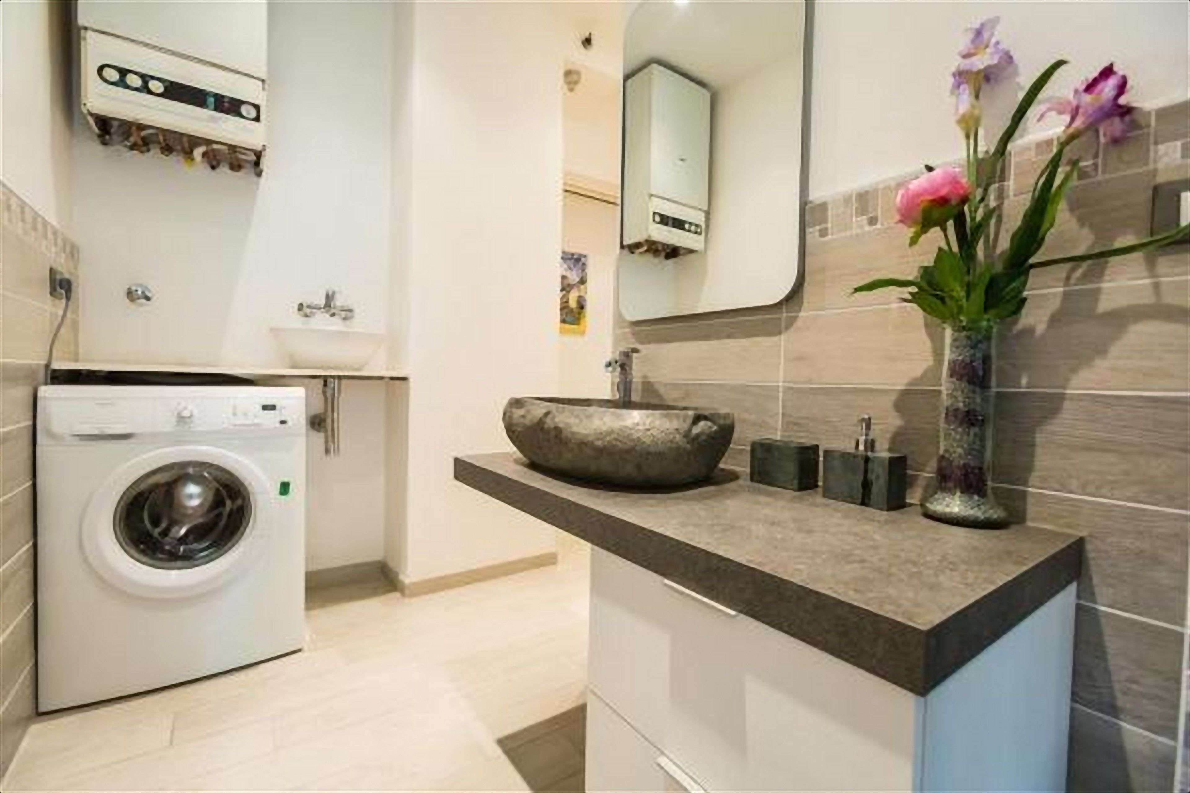 อพาร์ทเมนท์, 2 ห้องนอน | ห้องน้ำ | ฝักบัว, เรนชาวเวอร์, ไดร์เป่าผม, โถสุขภัณฑ์แบบบิเดท์