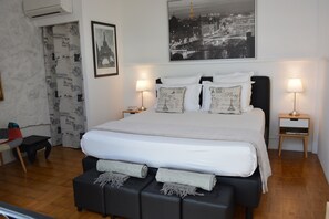 Suite (Paris) - Ô Chai d'Œuvres - Luxury B&B (Campagnan)