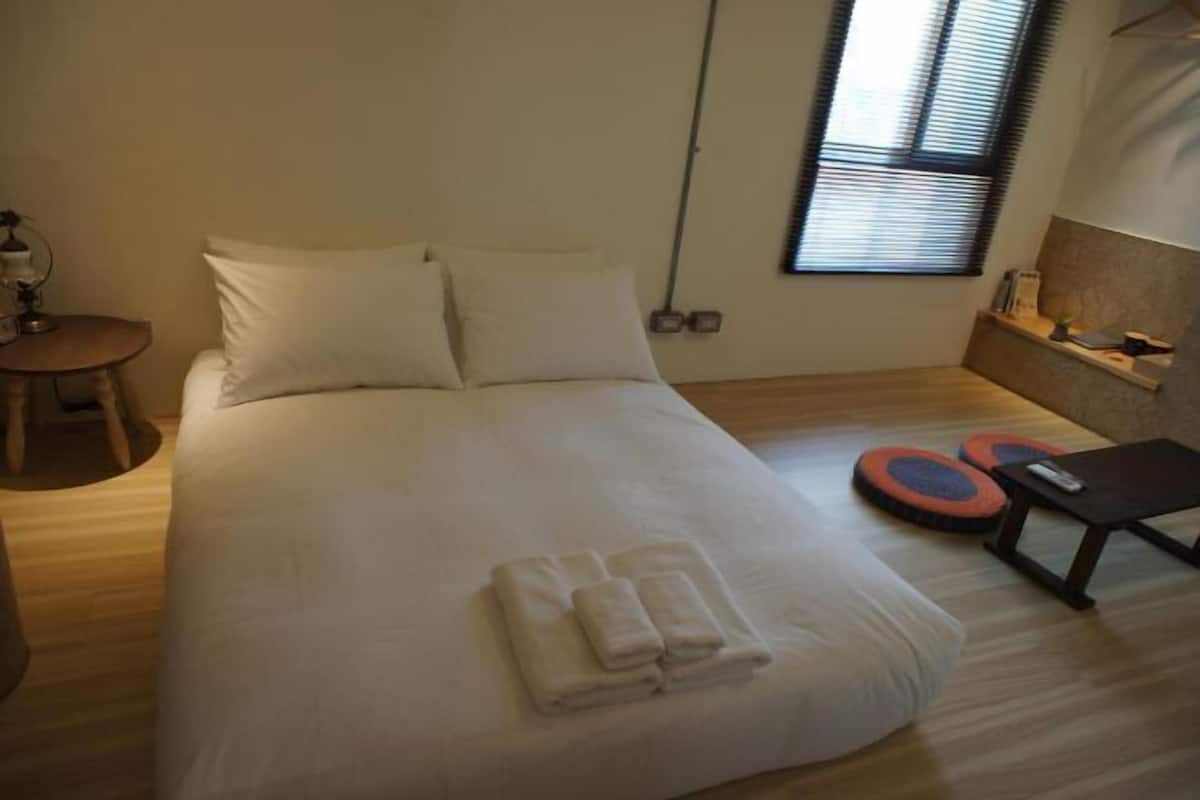 Individually decorated, individually furnished, rollaway beds, free WiFi