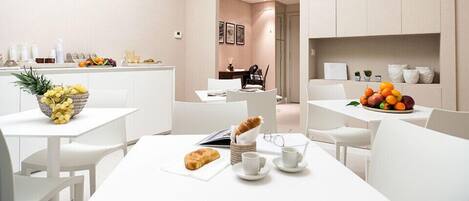 Colazione a buffet inclusa, servita tutte le mattine
