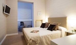 In-room safe, desk, soundproofing, free WiFi - B&B Blanc (Pescara)