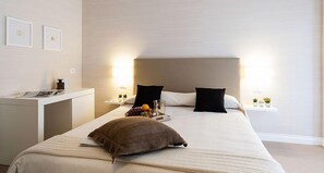 Double Room | In-room safe, desk, soundproofing, free WiFi - B&B Blanc (Pescara)