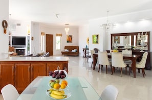 Villa | Living area | Flat-screen TV, fireplace, Netflix, DVD player - Arka (Chania)
