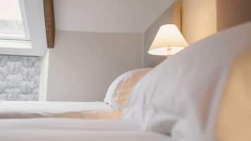 Standard Double Room (Home Guard) | Bathroom | Combined shower/tub, bidet, towels