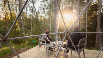 Tält Panoramic - 1 queensize-säng med bäddsoffa | Balkong