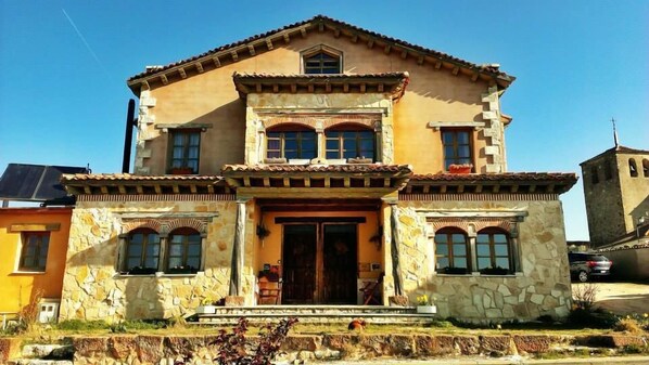 Façade de l’hébergement