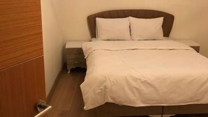 Apartment, 1 Bedroom, Non Smoking | Cribs (free), WiFi (free), bed sheets - Golden Arrow Suit 2 (Istanbul)