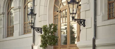 Fachada de la propiedad