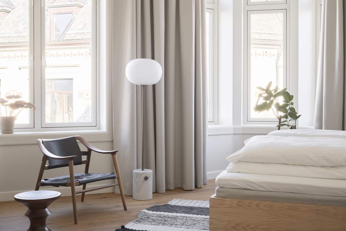 Deluxe Double Room | Pillowtop beds, desk, blackout drapes, iron/ironing board
