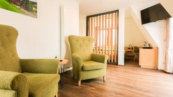 Suite | Schallisolierte Zimmer, kostenlose Babybetten, Zustellbetten