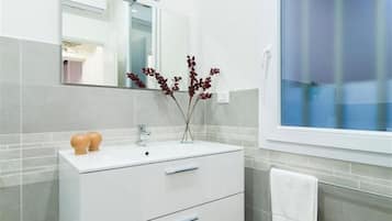 Departamento, 1 habitación | Lavabo en el baño