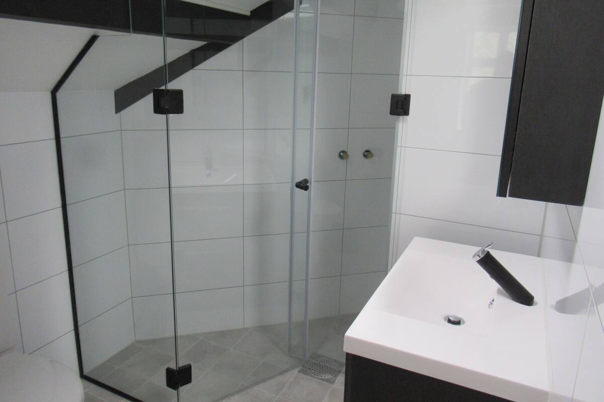 Exclusive-Loft | Dusche im Bad