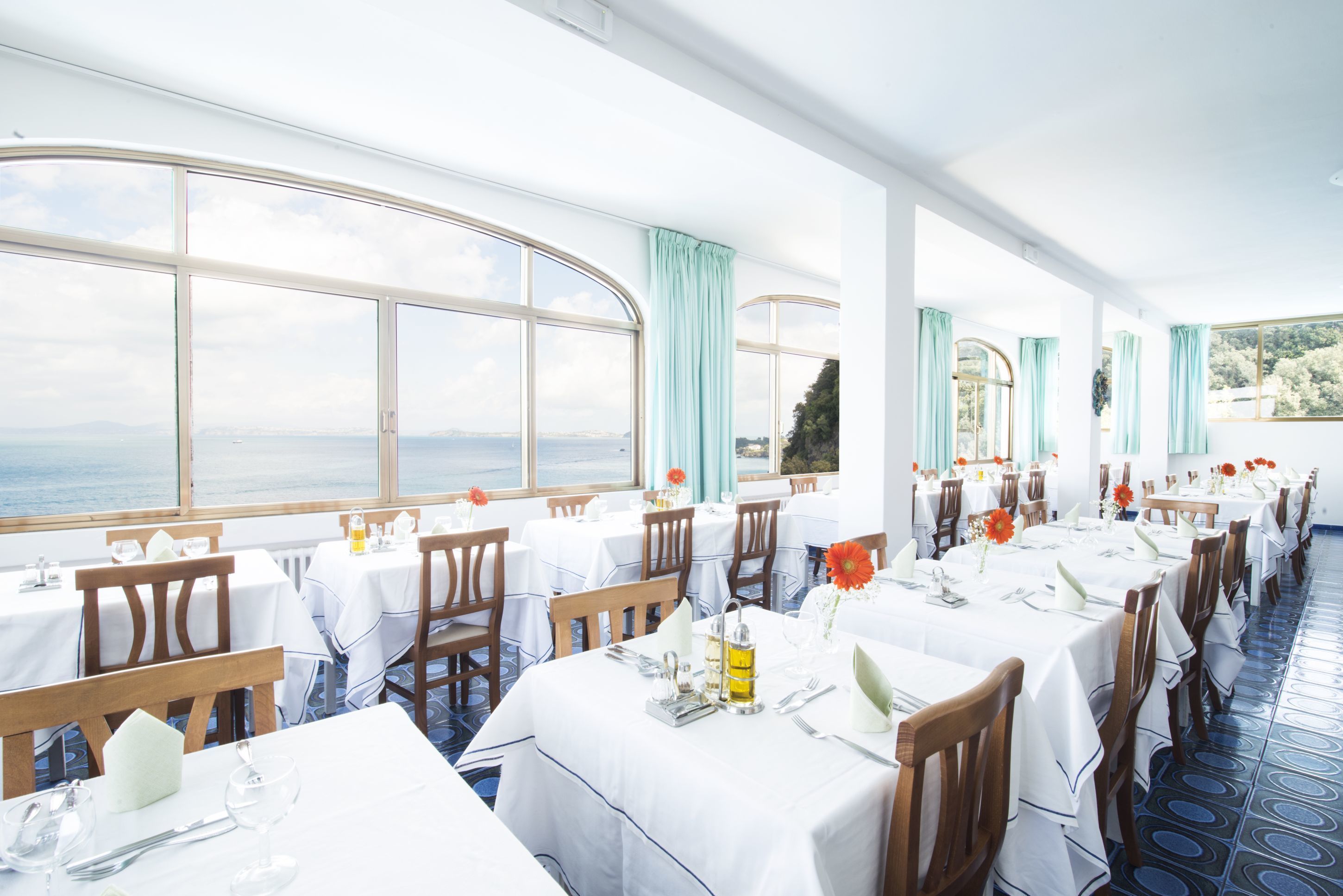 breakfast, lunch, dinner served; italian cuisine