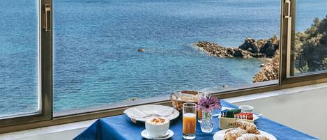 Petit déjeuner buffet compris tous les jours
