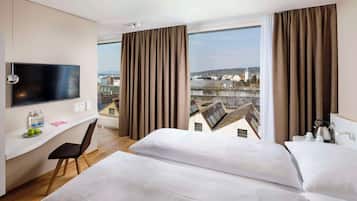 1 bedroom, in-room safe, desk, laptop workspace