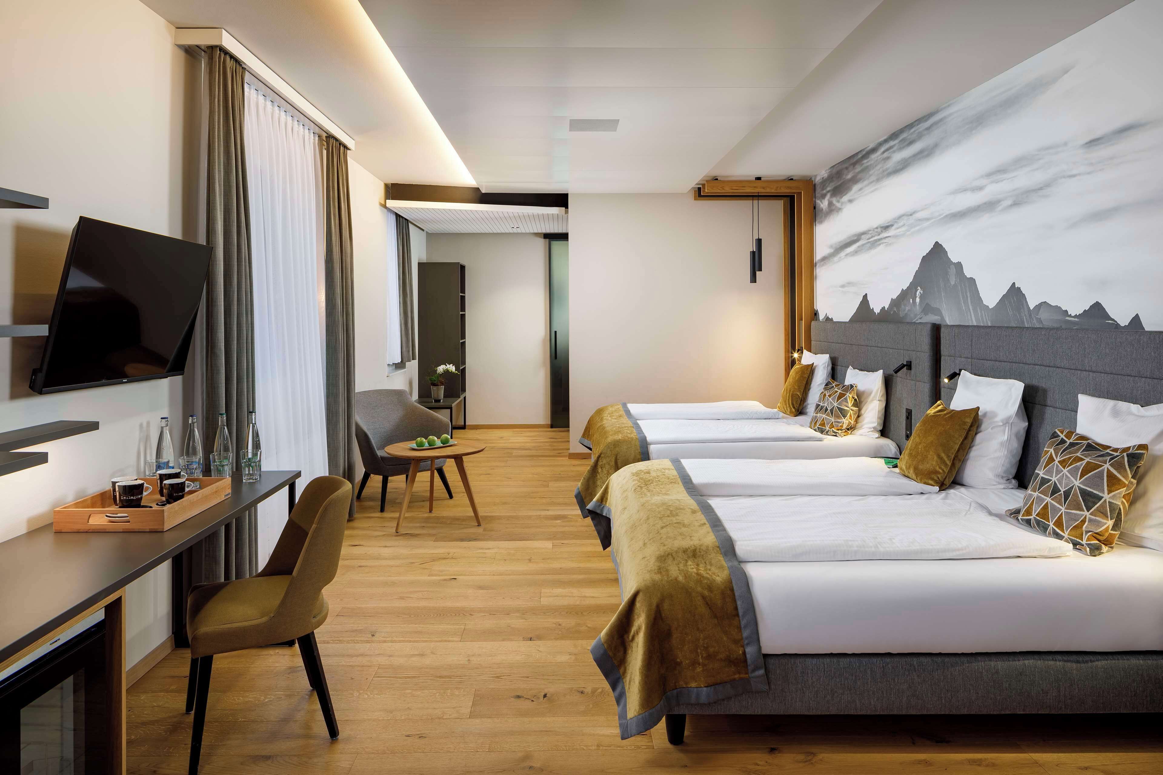 Family Room (Allegra) | In-room safe, desk, laptop workspace, blackout drapes