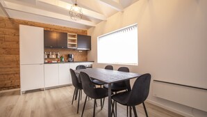 Classic Apartment | Private kitchen - City Housing - Pedersgata 100 (Stavanger)