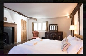 Rumah, Beberapa Tempat Tidur, Bebas Asap Rokok | 4 kamar tidur, setrika/meja setrika, Wi-Fi gratis, dan seprai linen