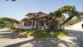 Façade de lâhĂ©bergement