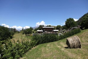 Property grounds - La Majón dé Fohtèn (Montjovet)