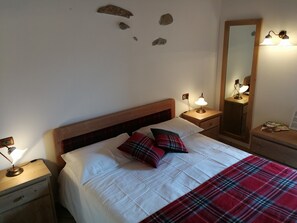 Doppelzimmer | Minibar, Zimmersafe, kostenloses WLAN, Bettwäsche