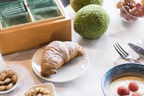 Daily local cuisine breakfast for a fee - Ca' Matilde (Quattro Castella)