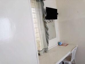 Standard Triple Room, 3 Twin Beds, Non Smoking, City View | Desk, free WiFi, bed sheets - Metric Annex Hotel (Mombasa)