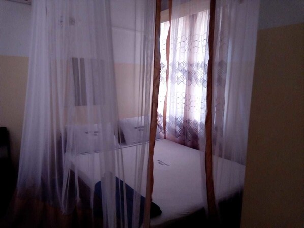 Kamar Double Eksekutif, 1 Tempat Tidur Double, Bebas Asap Rokok | Meja kerja, Wi-Fi gratis, dan seprai linen