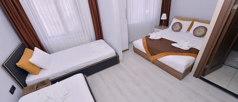 Chambres insonorisées, Wi-Fi gratuit, draps fournis