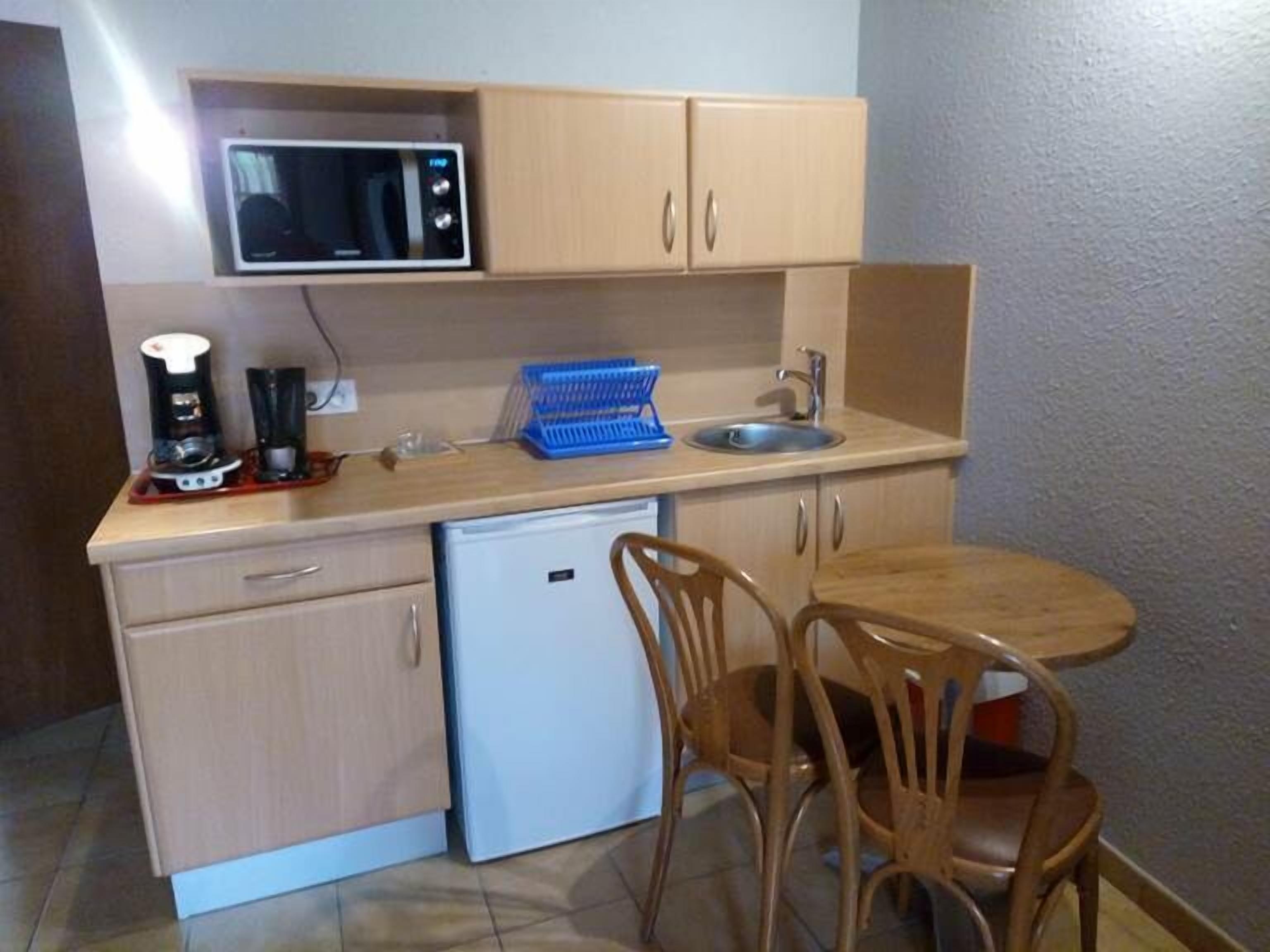 premium room, 1 king bed, non smoking | private kitchenette