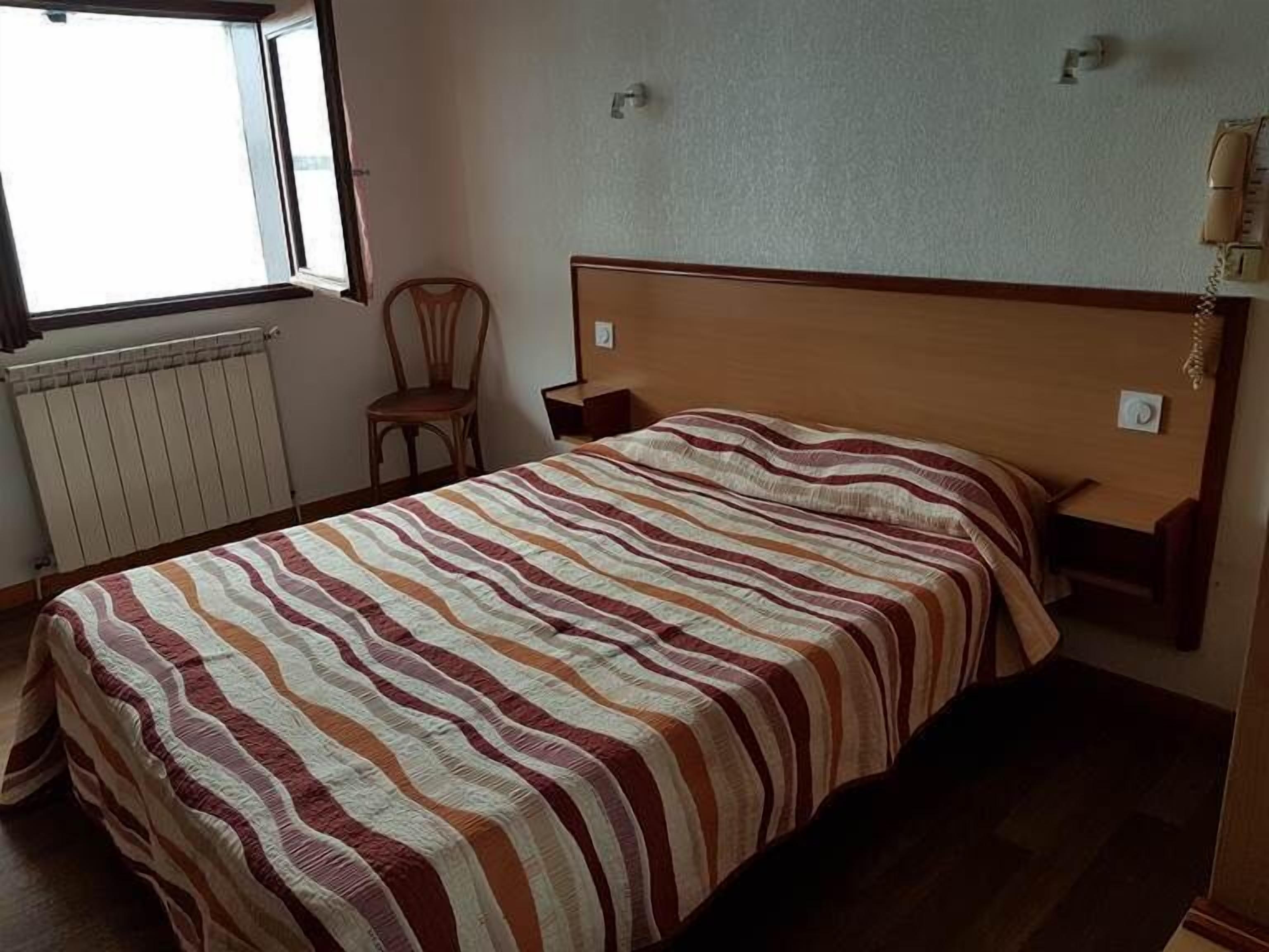 standard double room, 1 double bed, non smoking | blackout curtains, soundproofing, free wifi, bed sheets