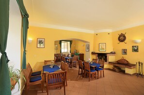 Bar (on property) - Penzion Černická obora (Sudomerice u Bechyne)