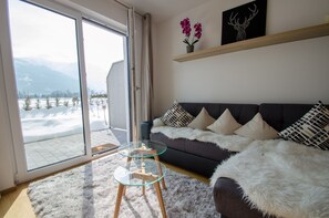 Huoneisto (Golf Suites TOP 2) | Oleskelualue | Taulutelevisio