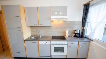 Apartment (Panorama TOP 1) | Private kitchen | Full-size fridge, oven, stovetop, dishwasher