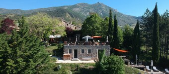 Terre des Baronnies. Cabanes