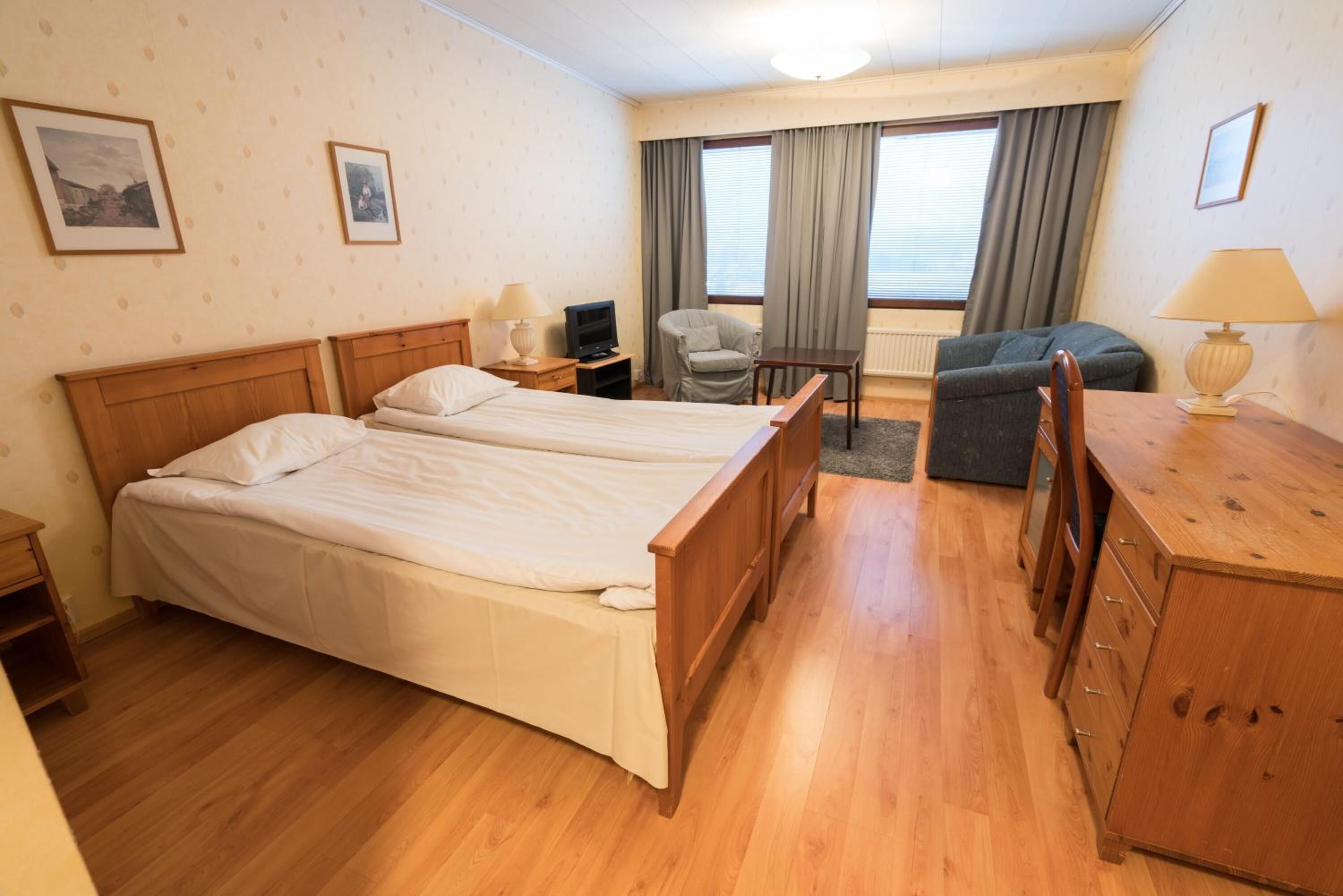 1 bedroom, desk, soundproofing, iron/ironing board