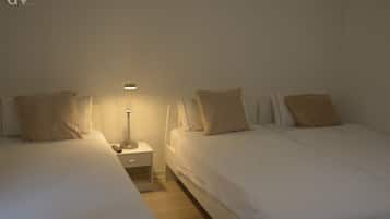 Superior Triple Room, 1 Bedroom, Vineyard View | Premium bedding, down comforters, memory foam beds, desk