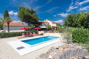 Seasonal outdoor pool - Villa Anita (Vrbnik)
