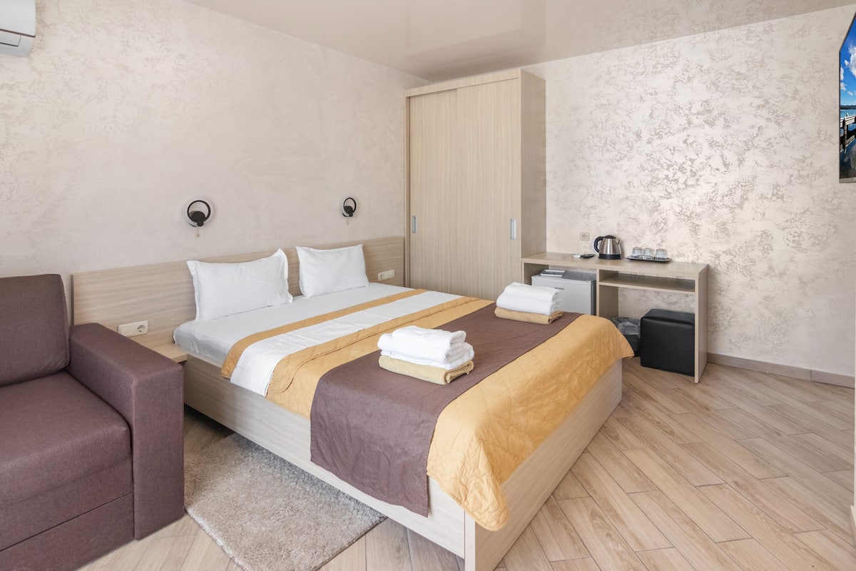 Standard Double Room, Courtyard View (PLUS)